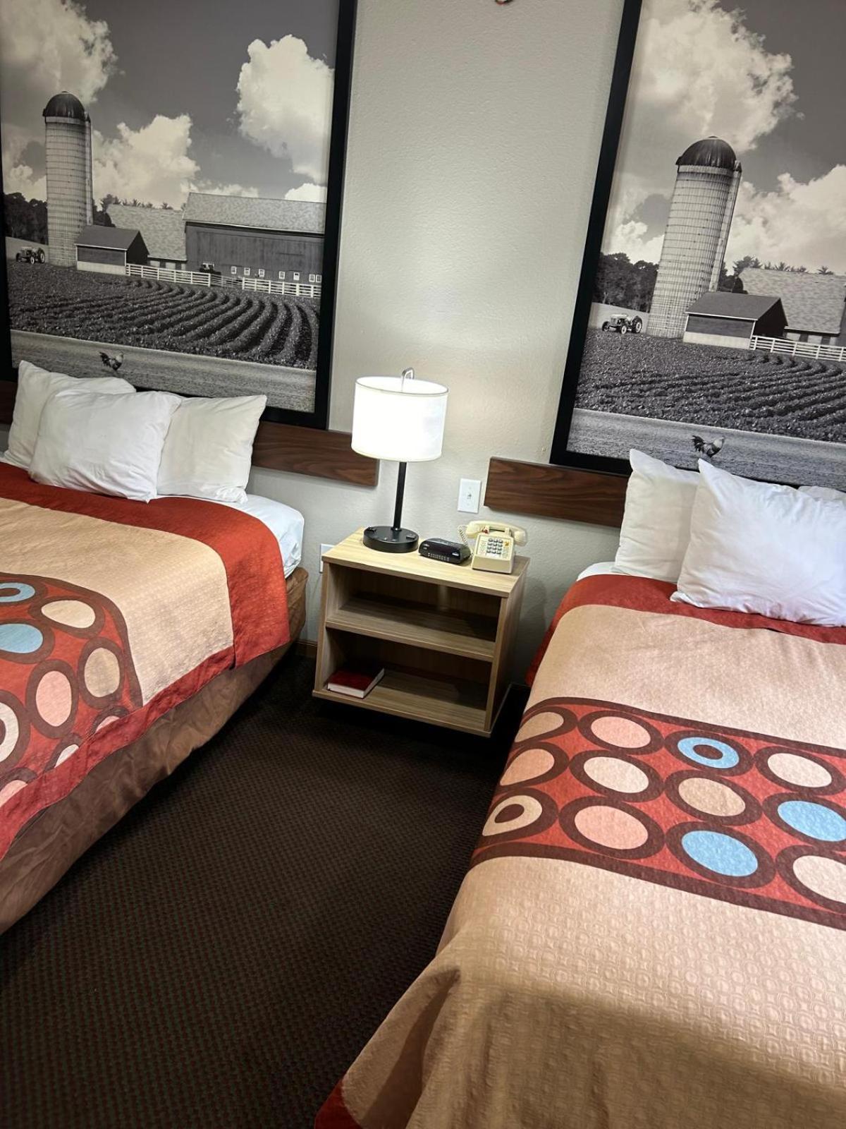 Super 8 By Wyndham Blair Hotel Buitenkant foto